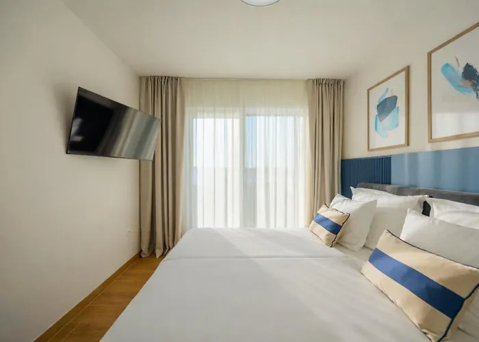 Appartement Dernaj *