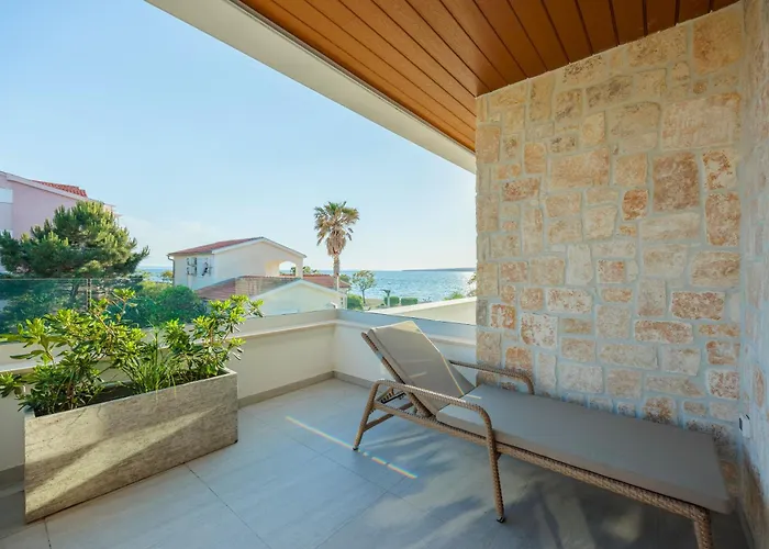 Dernaj Appartement Vir