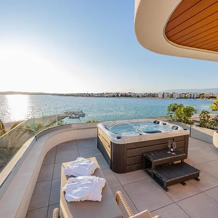 Apartament Dernaj